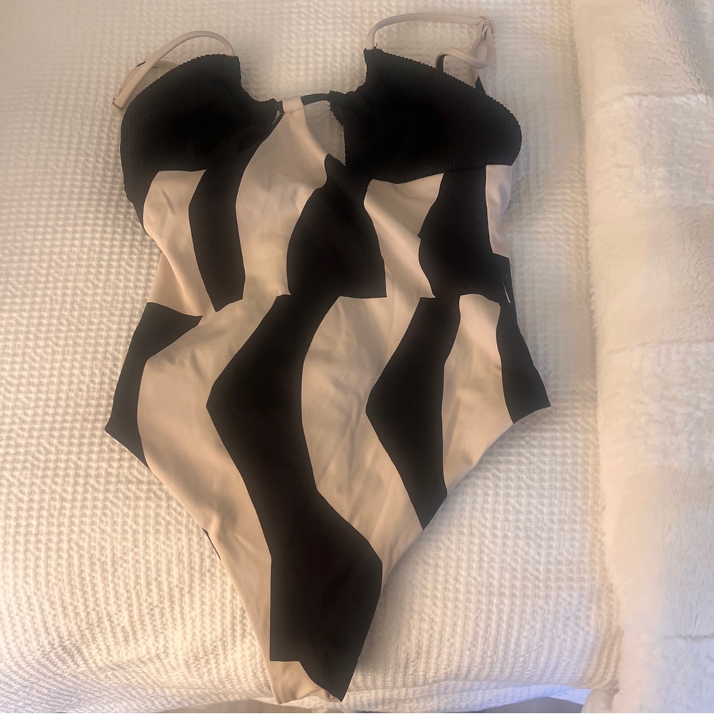 Zulu & Zephyr Black and Cream One Piece Bathing Suit